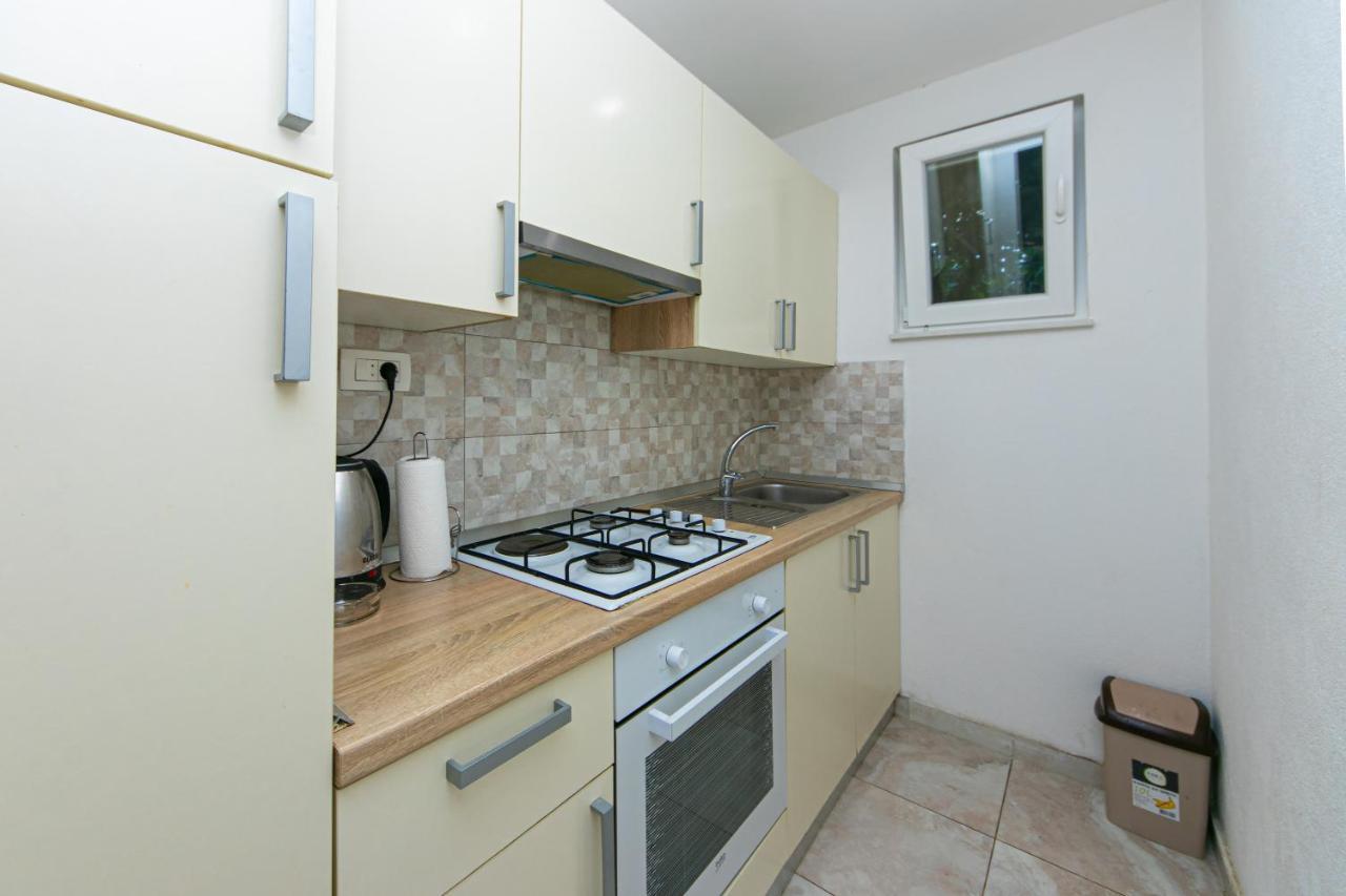Apartments By The Sea Podaca, Makarska - 13069 מראה חיצוני תמונה